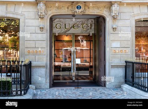 boutique gucci paris champs elysées|Gucci Paris website.